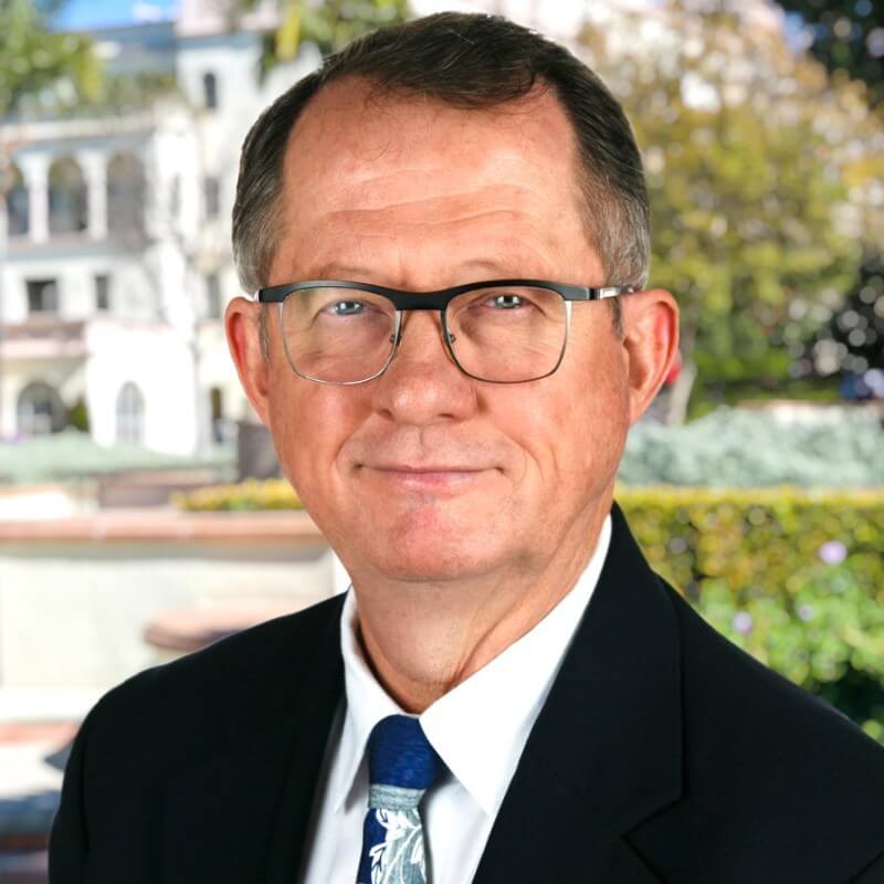 Headshot of Dr. Chell Roberts, Shiley-Marcos School of Engineering at University of San Diego, Associate Provost Professional and Continuing Education